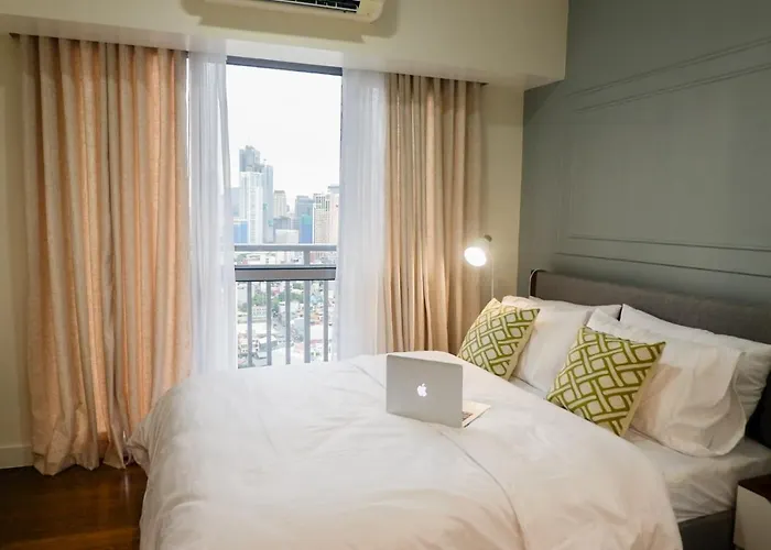 아파트호텔 Queen With View At Acqua Private Residences