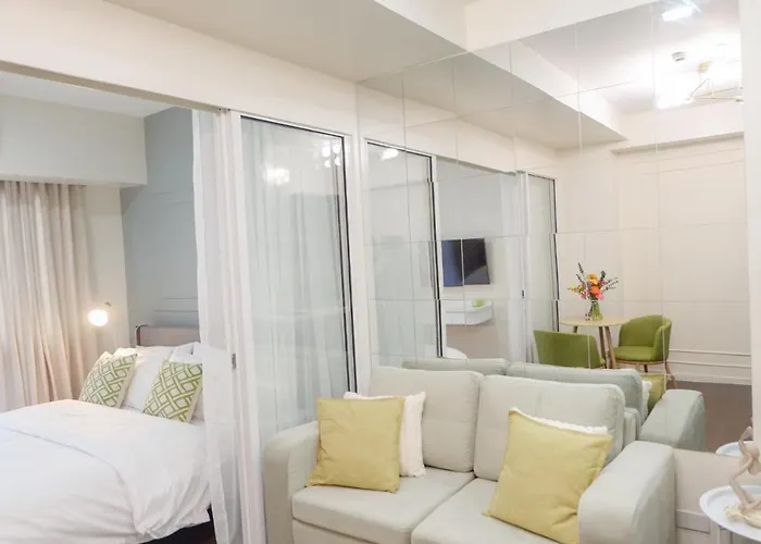 Queen With View At Acqua Private Residences 4* 마닐라